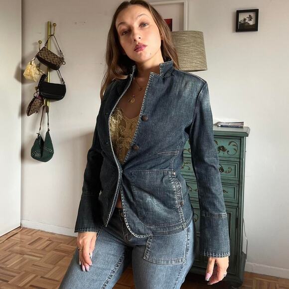 Gorgeous Vintage 90s deep blue jean jacket by Marithé + François Girbaud. - Picture 2 of 7
